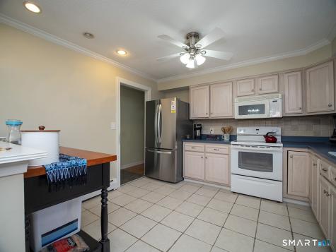 82 Wilcox Road Middletown CT 06457