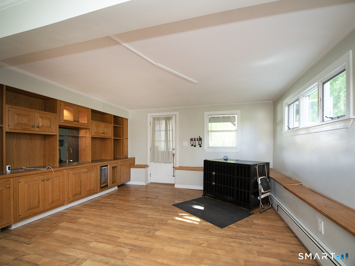 82 Wilcox Road Middletown CT 06457