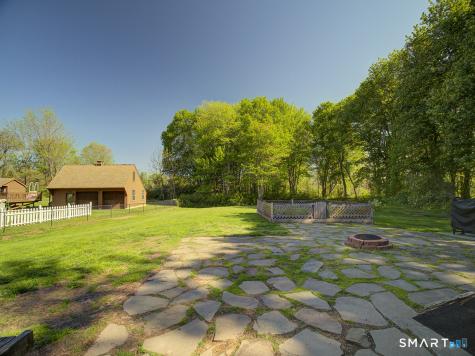 82 Wilcox Road Middletown CT 06457
