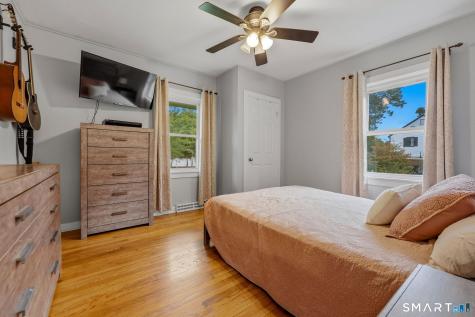 7 Rock Ridge Road Waterford CT 06385