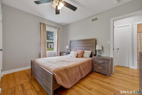 7 Rock Ridge Road Waterford CT 06385