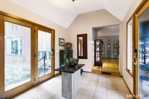 86 Washburn Road Canton CT 06019