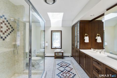 86 Washburn Road Canton CT 06019