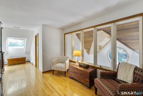 86 Washburn Road Canton CT 06019