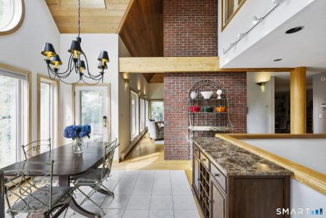86 Washburn Road Canton CT 06019