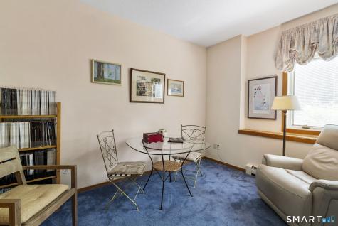 86 Washburn Road Canton CT 06019
