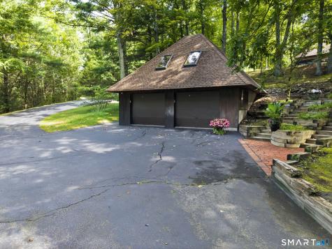 86 Washburn Road Canton CT 06019