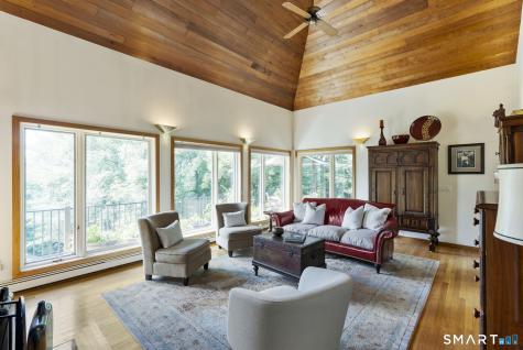 86 Washburn Road Canton CT 06019