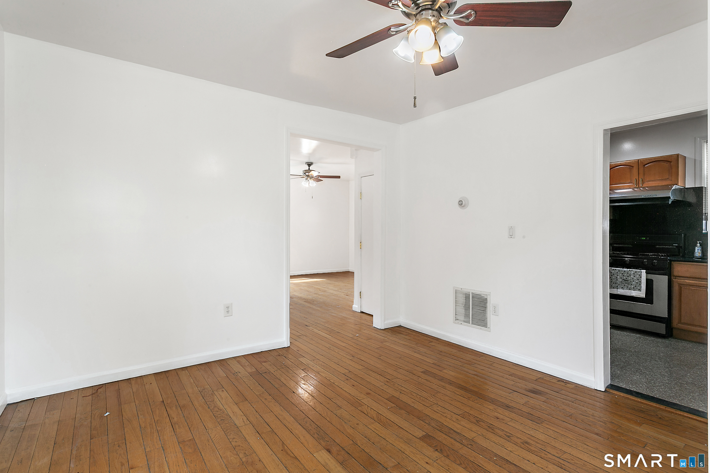 372 Dover Street Bridgeport CT 06610