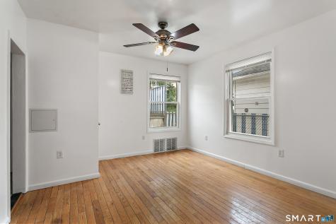 372 Dover Street Bridgeport CT 06610