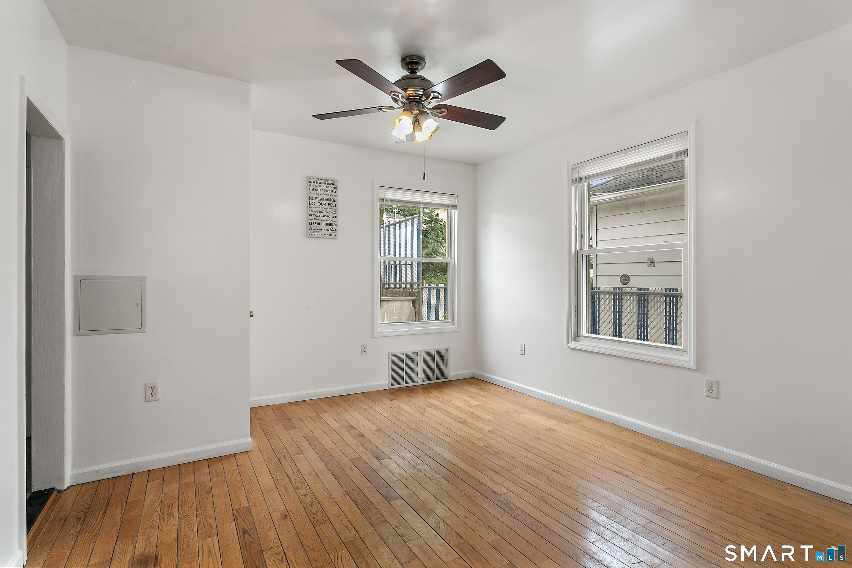 372 Dover Street Bridgeport CT 06610