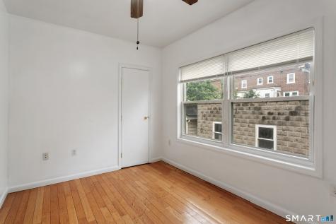 372 Dover Street Bridgeport CT 06610