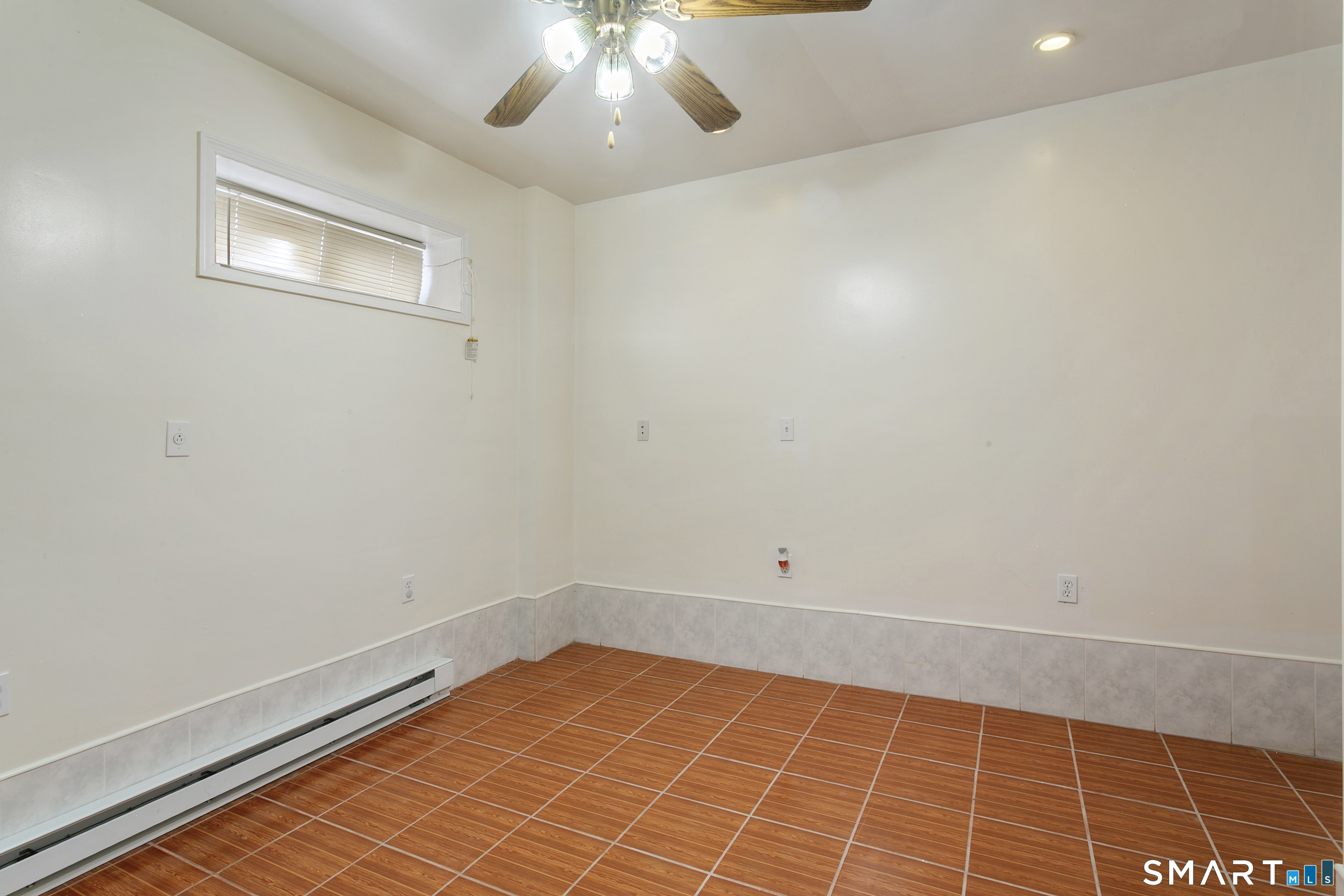 372 Dover Street Bridgeport CT 06610