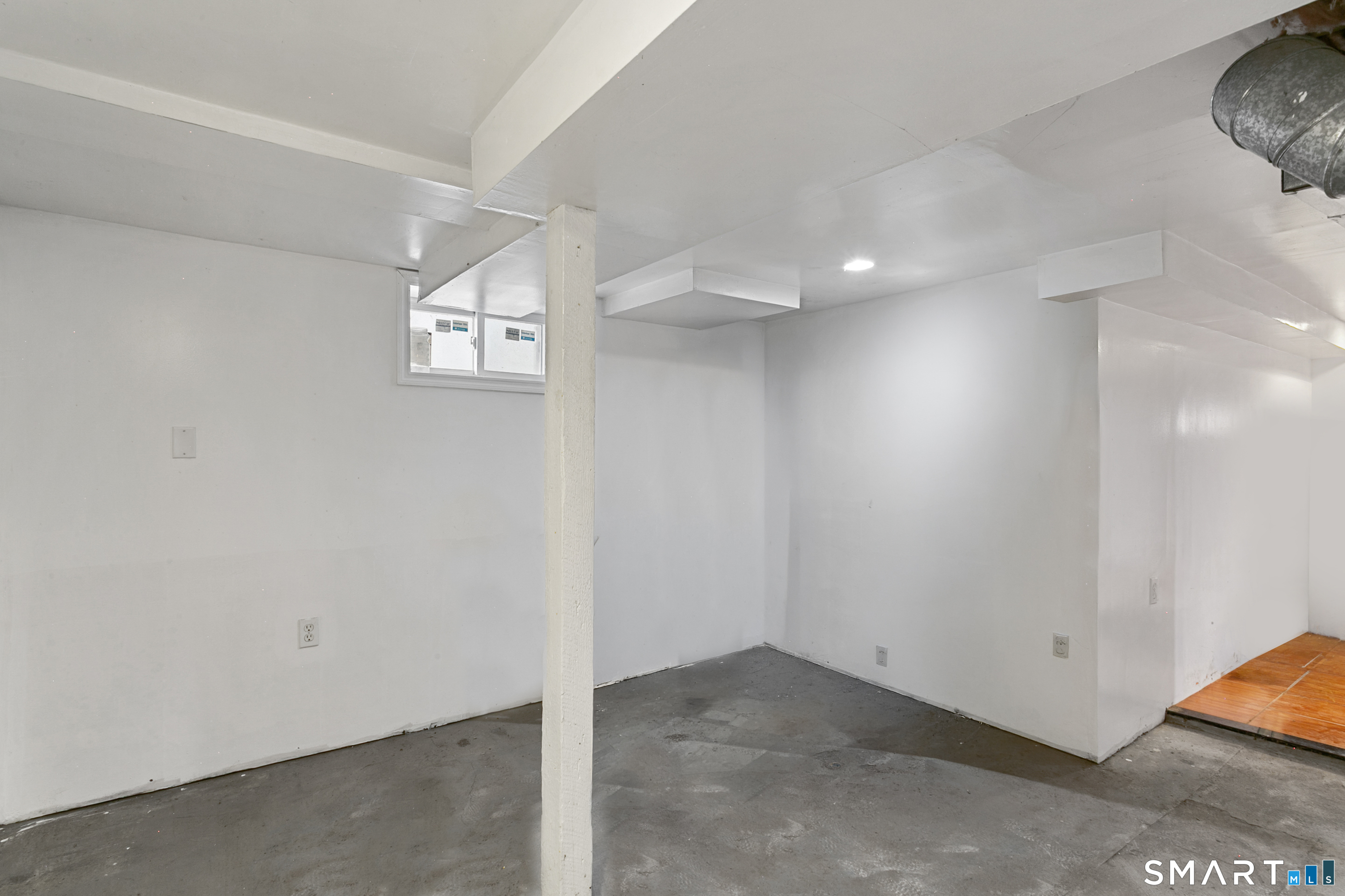 372 Dover Street Bridgeport CT 06610