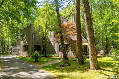 207 Barbourtown Road Canton CT 06019