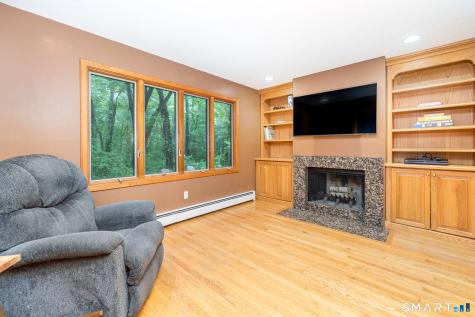 207 Barbourtown Road Canton CT 06019
