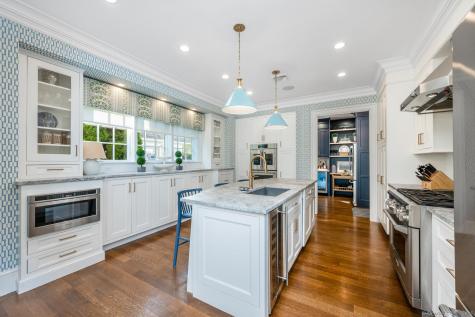 333 West Avenue Darien CT 06820