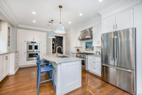 333 West Avenue Darien CT 06820