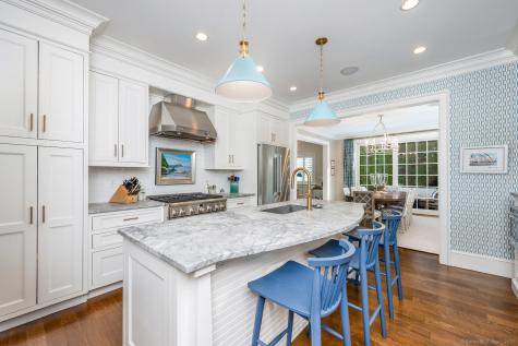 333 West Avenue Darien CT 06820