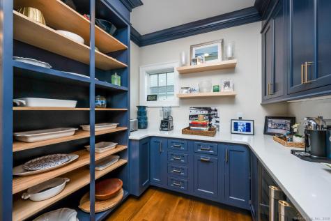 333 West Avenue Darien CT 06820