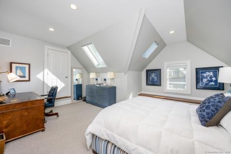 333 West Avenue Darien CT 06820