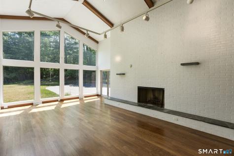 57 Mountain Farms Road West Hartford CT 06117