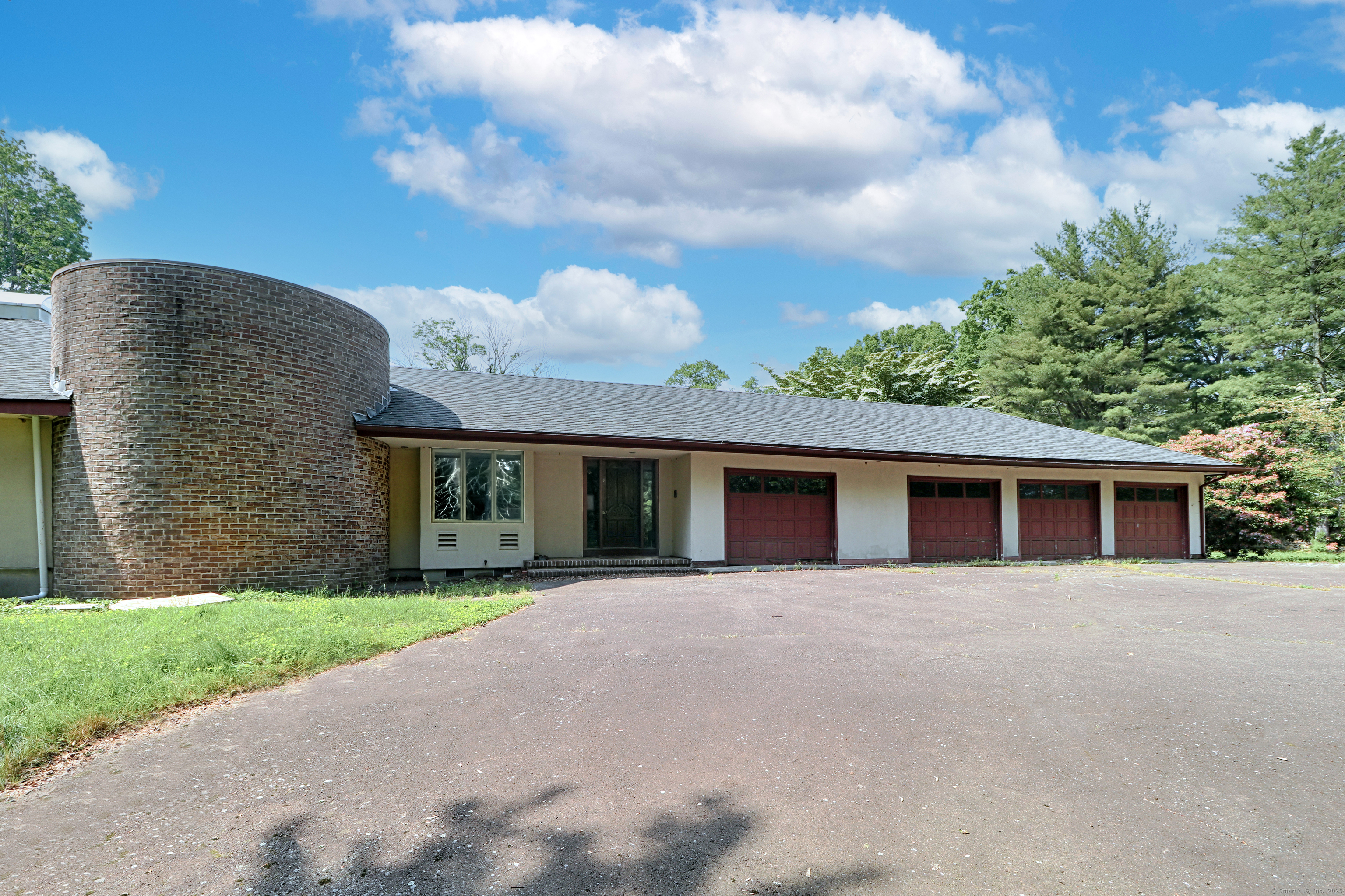 3853 Congress Street Fairfield CT 06824