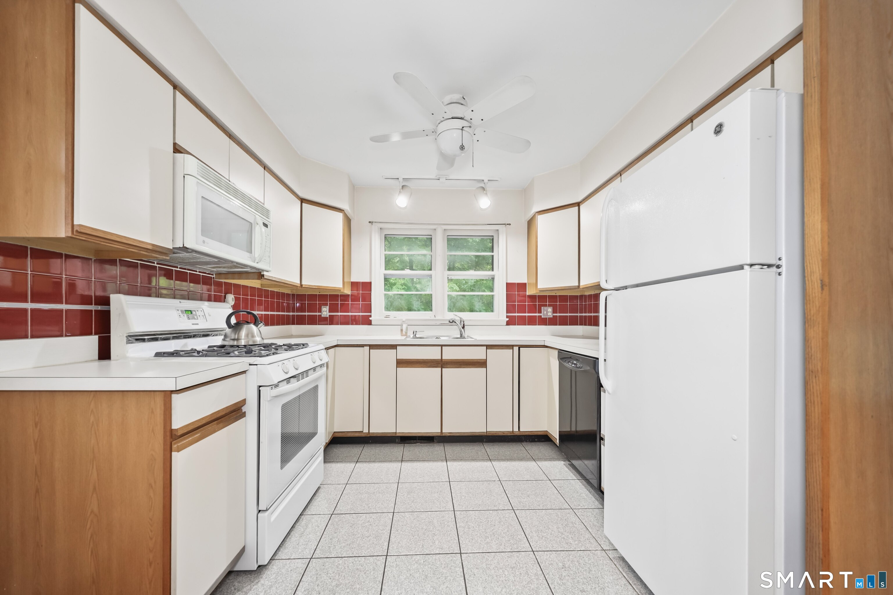 114 Short Beach Road Branford CT 06405