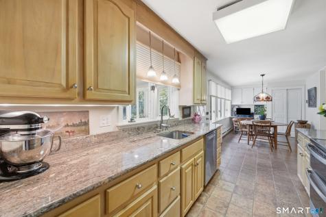 107 Minnechaug Drive Glastonbury CT 06033