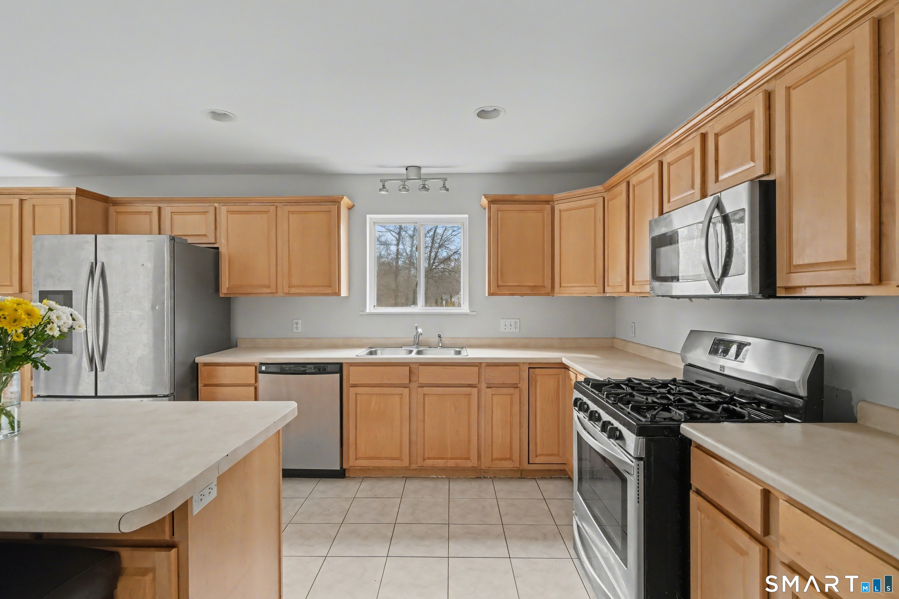 11 Mayo Avenue Montville CT 06370