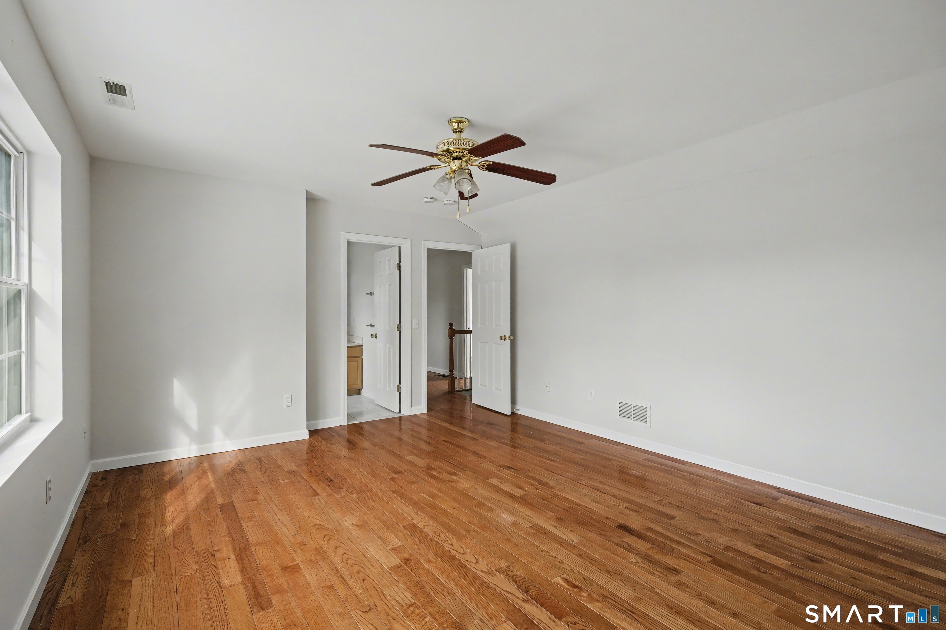 11 Mayo Avenue Montville CT 06370