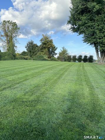 9 Surrey Drive Brookfield CT 06804