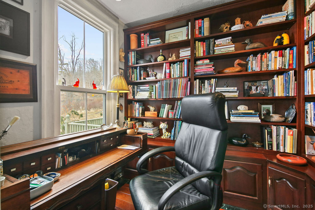 77 Main Street East Haddam CT 06423