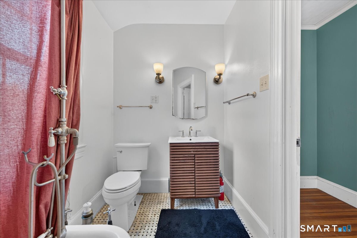 63 Faire Harbour Place New London CT 06320