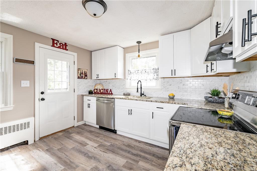 28 Becker Circle Windsor CT 06095