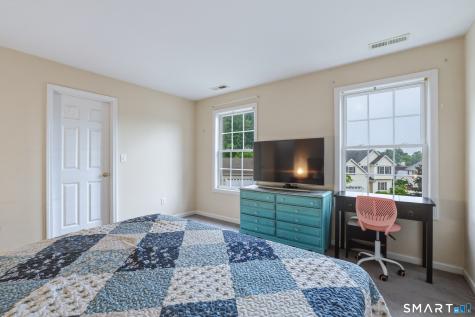 58 Royal Oaks Avenue East Hampton CT 06424