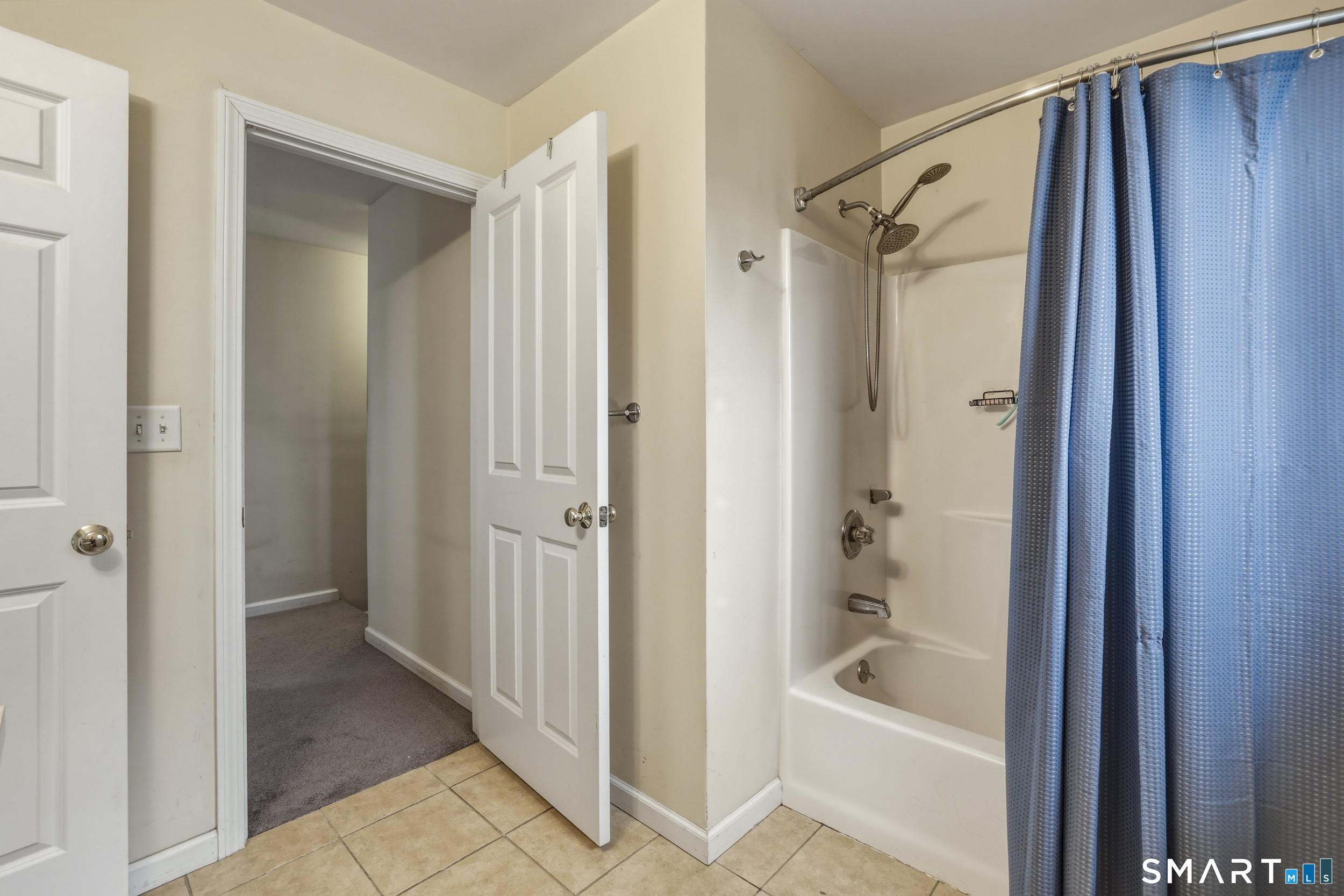58 Royal Oaks Avenue East Hampton CT 06424