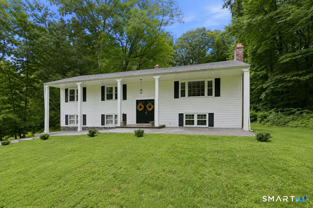 208 Chimney Sweep Hill Road Glastonbury CT 06033