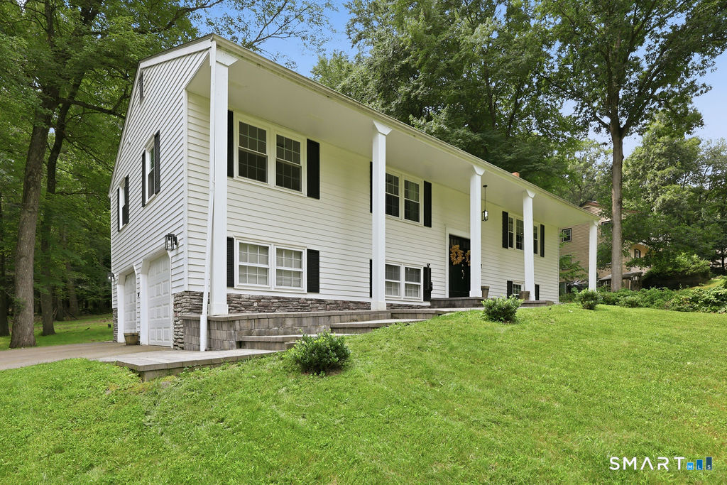 208 Chimney Sweep Hill Road Glastonbury CT 06033
