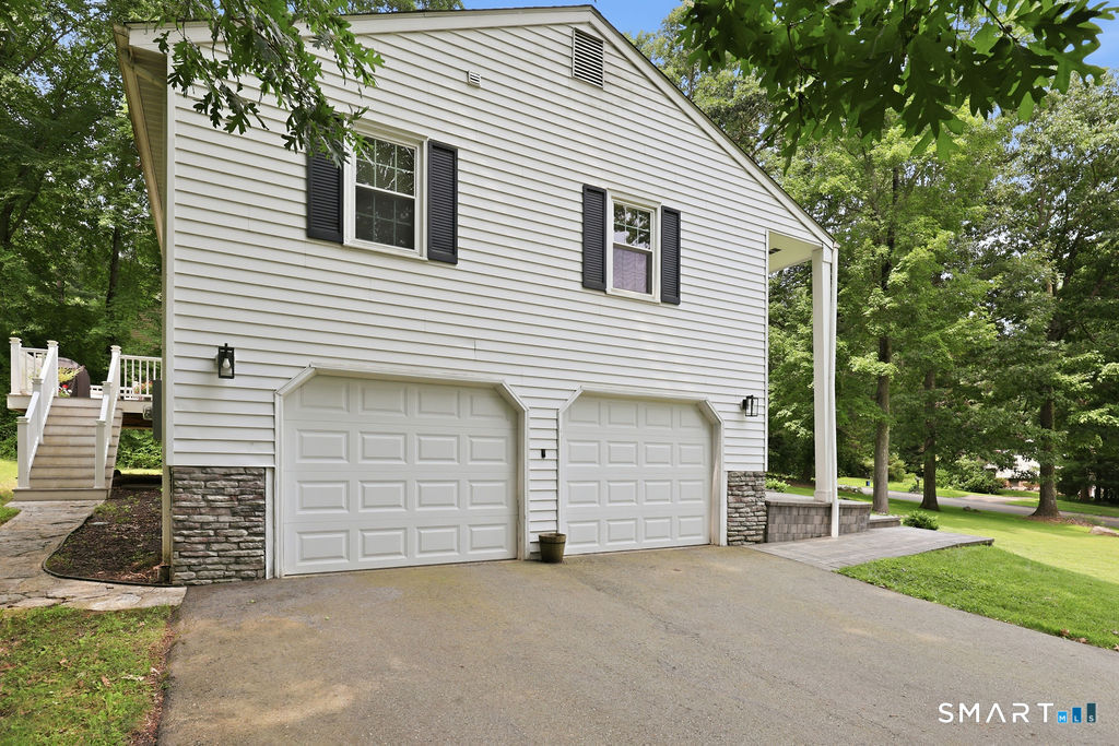 208 Chimney Sweep Hill Road Glastonbury CT 06033