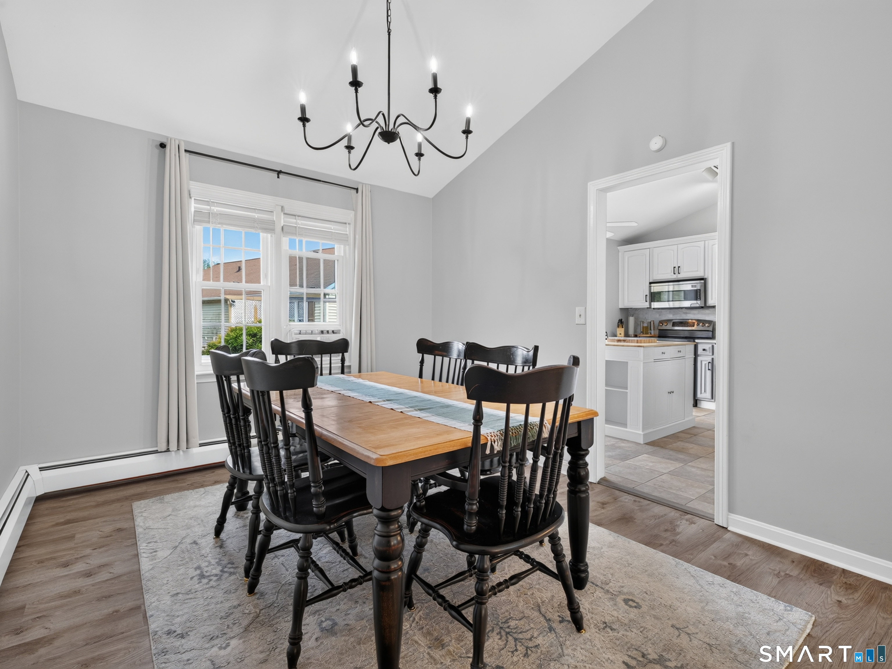 25 Penny Lane New London CT 06320
