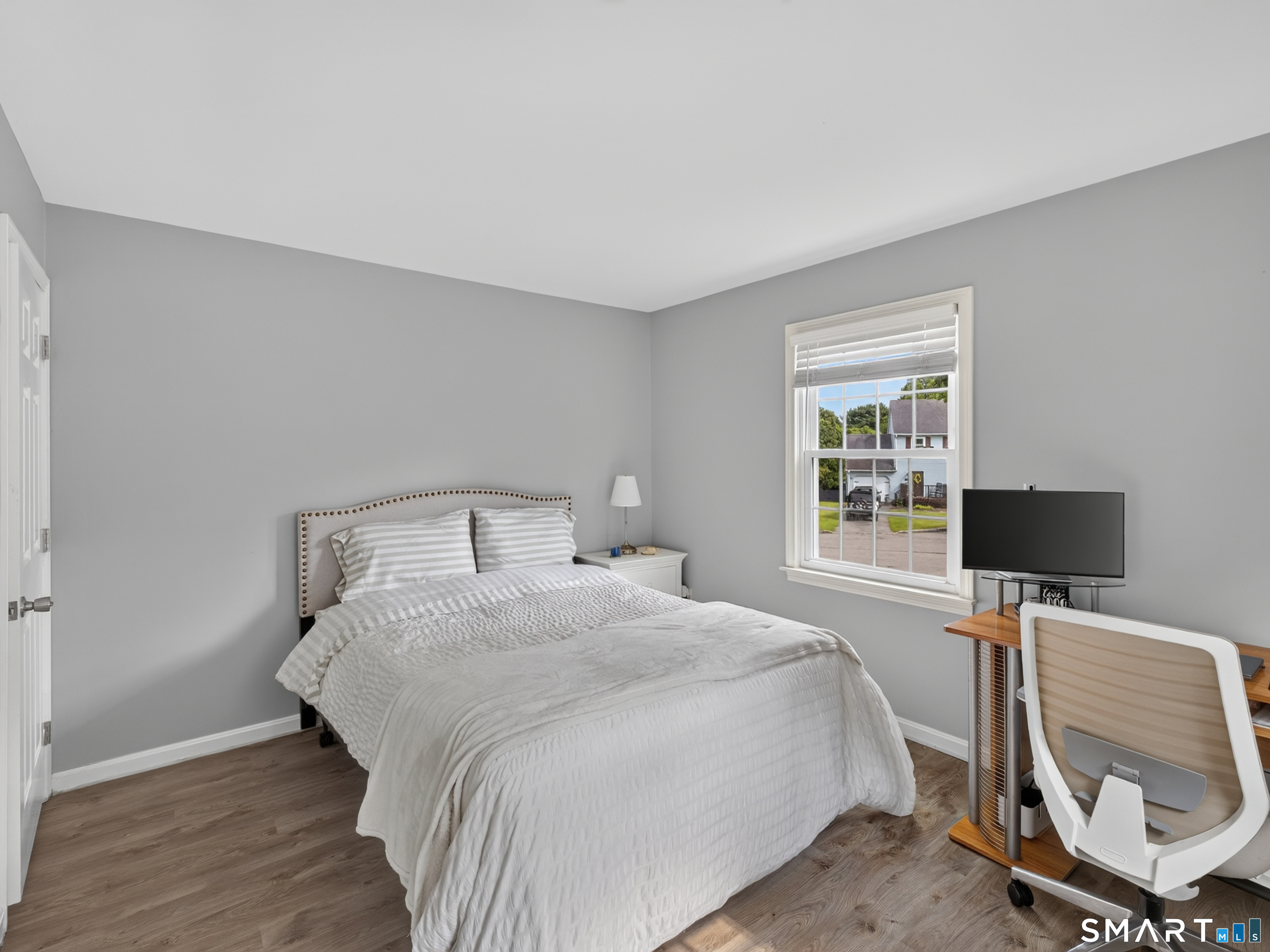 25 Penny Lane New London CT 06320