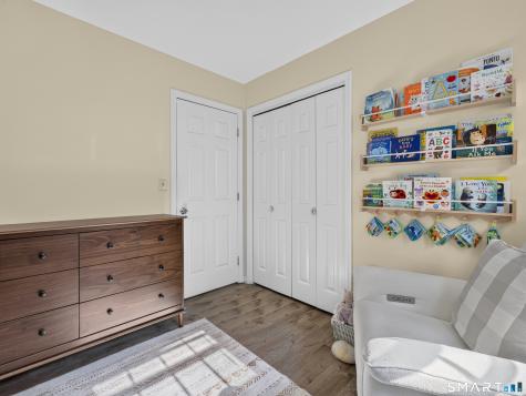 25 Penny Lane New London CT 06320
