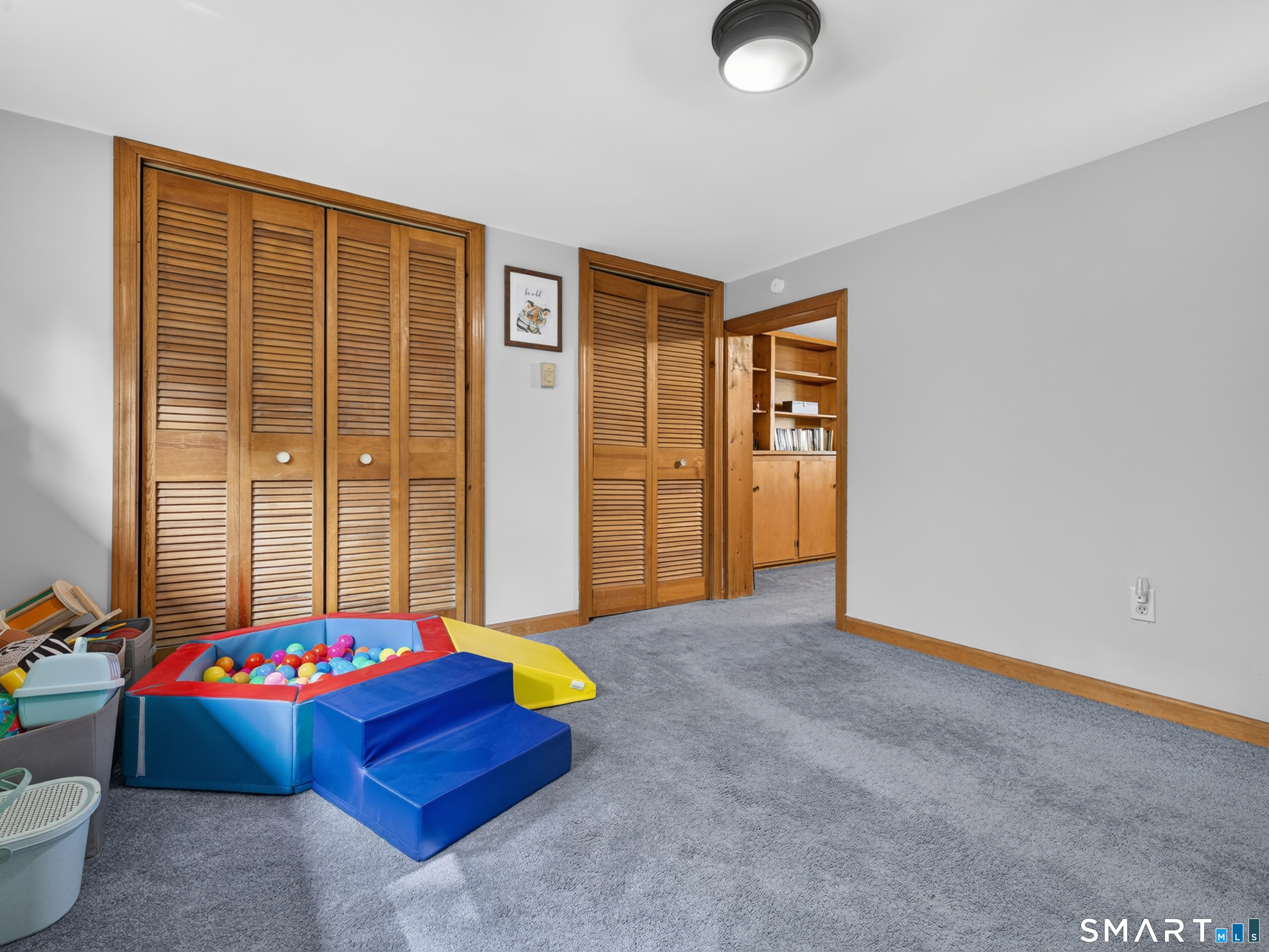 25 Penny Lane New London CT 06320
