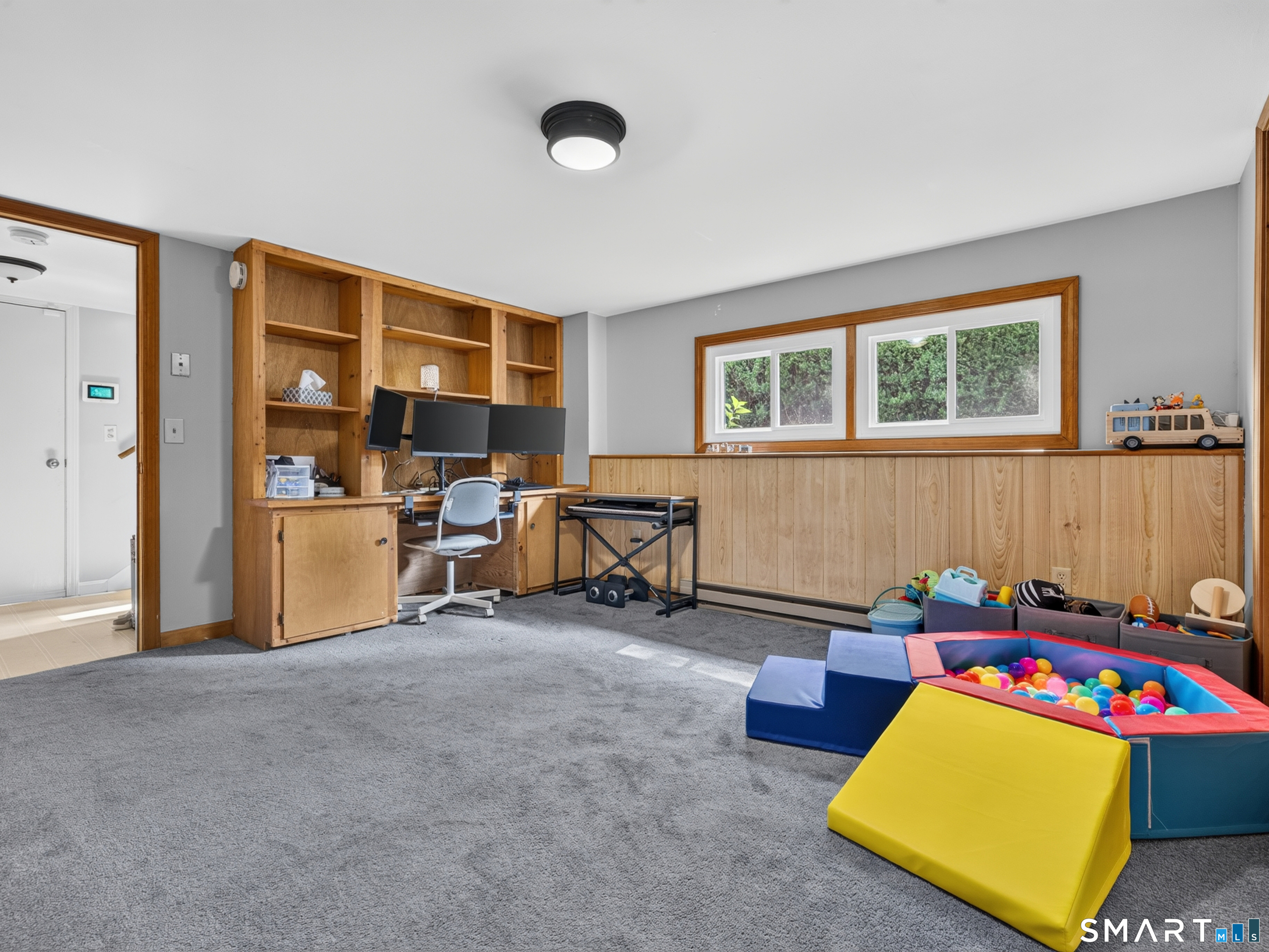 25 Penny Lane New London CT 06320
