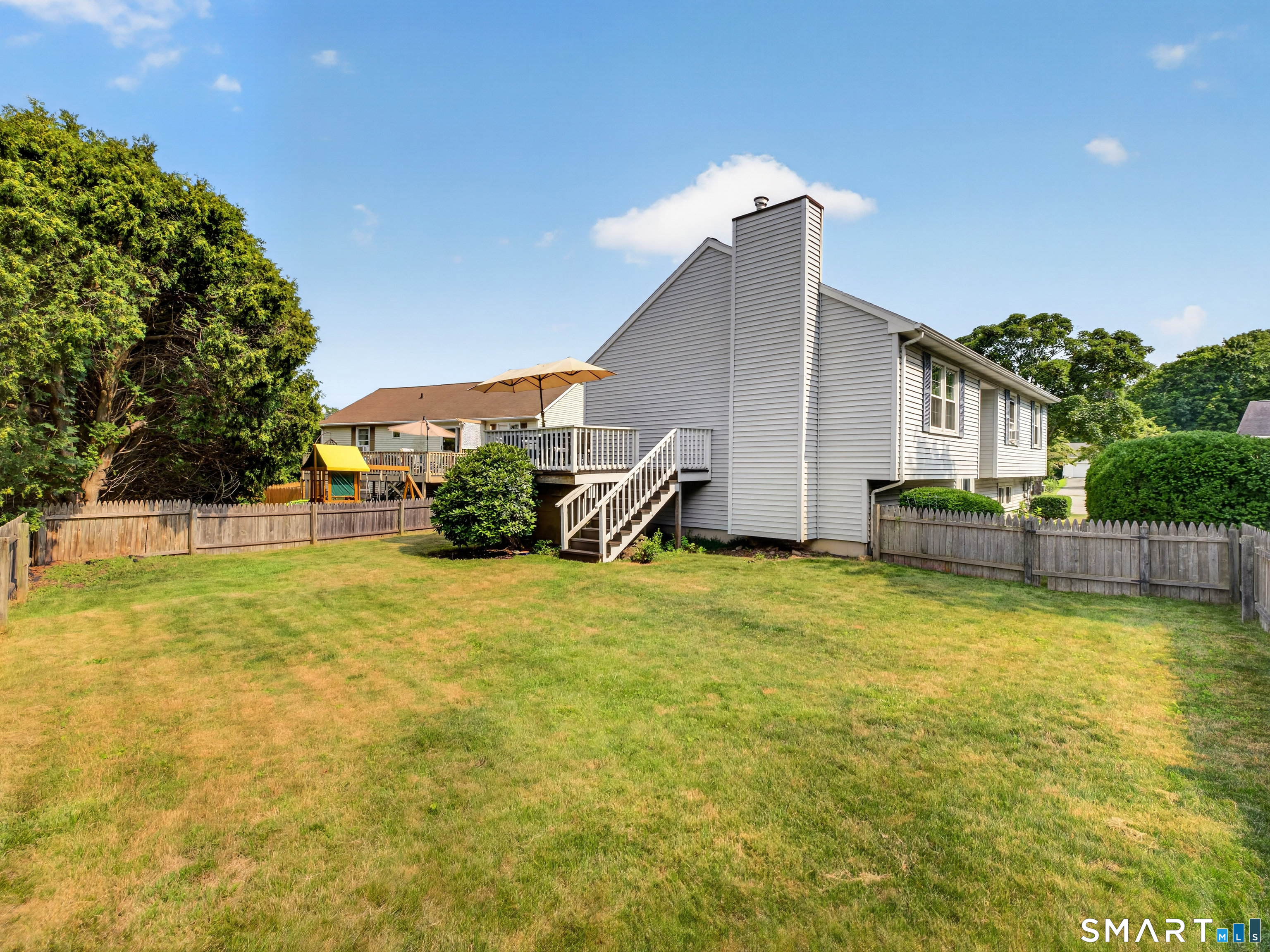 25 Penny Lane New London CT 06320