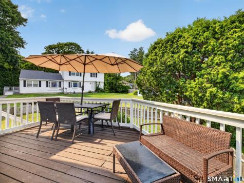25 Penny Lane New London CT 06320