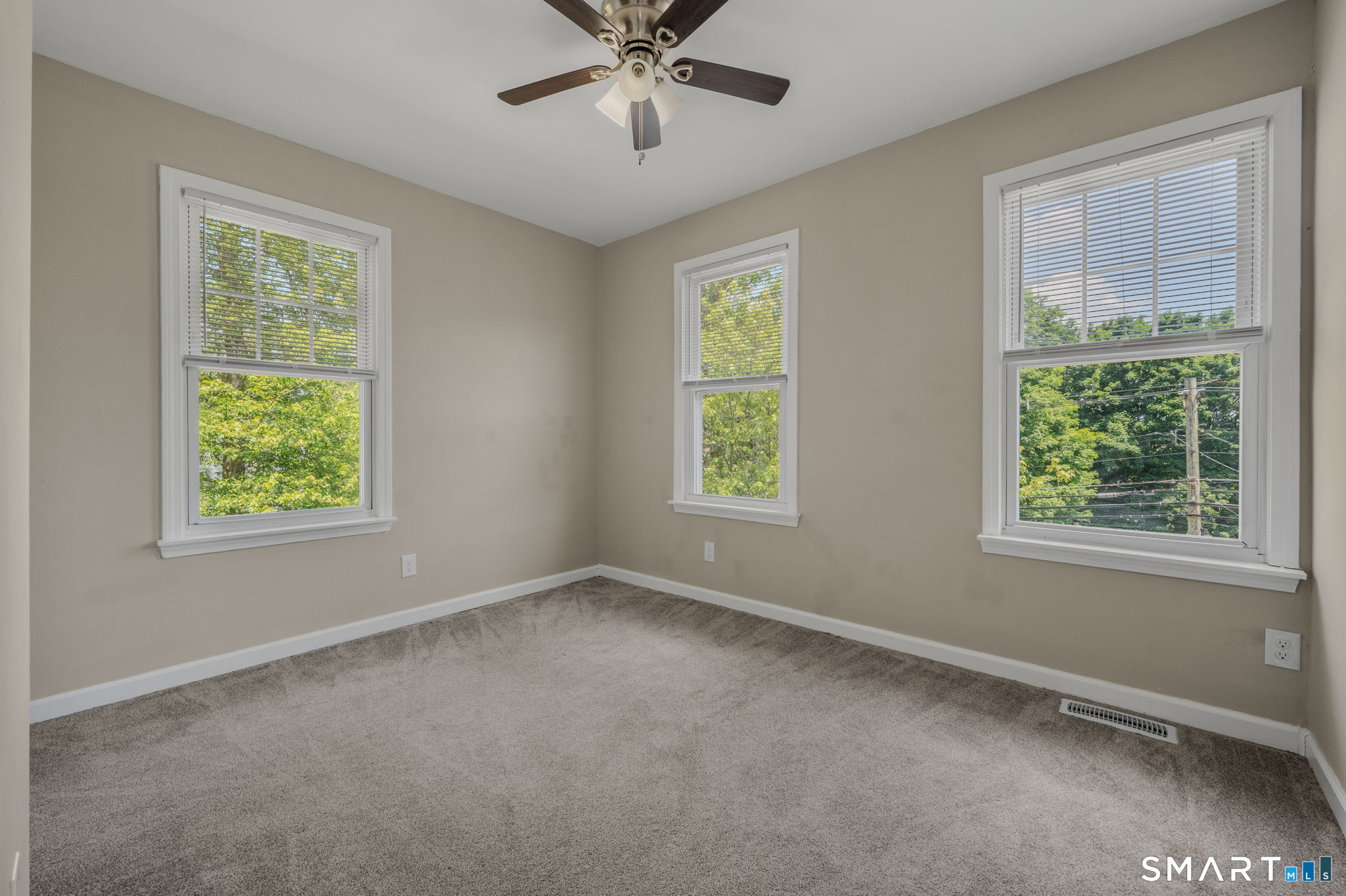 472 Boswell Avenue Norwich CT 06360