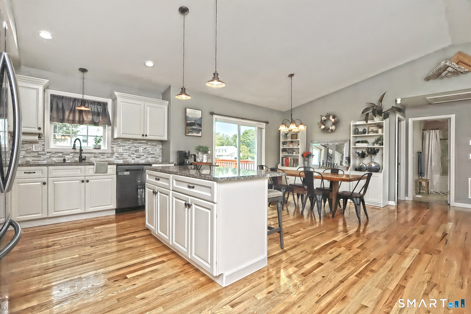 2 Cordone Circle West Haven CT 06516