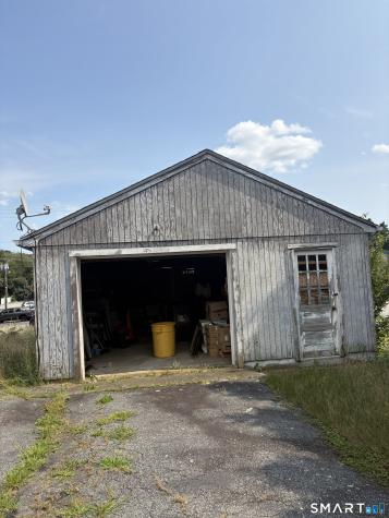 386 Bayonet Street New London CT 06320